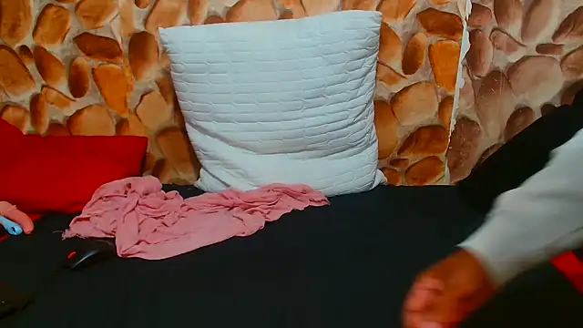 AfricanBigAssxx98 webcam