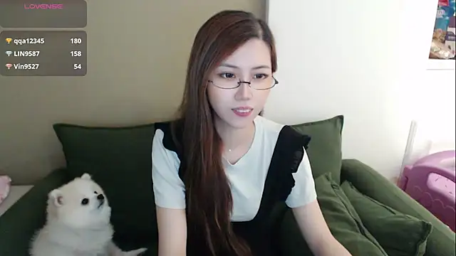 whitecat13's chatroom