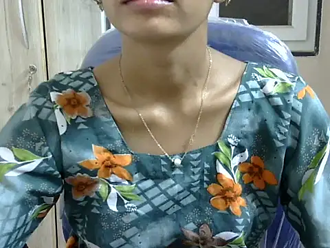 Kulsum_S live sex cam