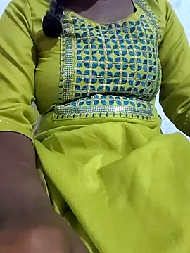 Webcam Model (SRIDEVITELUGU91)  is live.Free join now!