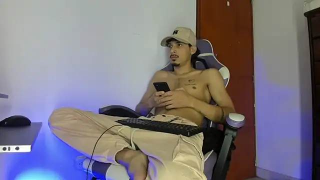 yankees_xxx (M young) - naked me🍆👀