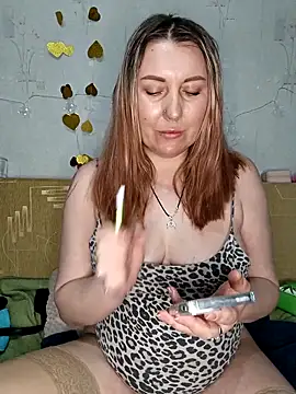 katti_kissa (F milf) - Suck dildo naked