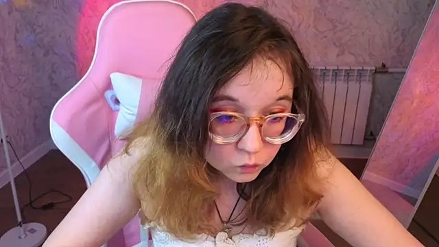 aleks-caster - Aleks-caster's free webcam - UK Sex Cams