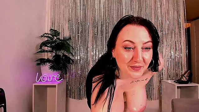 kindsexygirl - Kindsexygirl's free webcam - UK Sex Cams