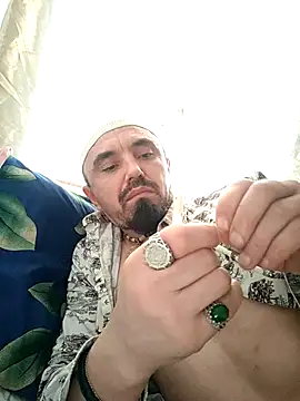 clonickaaba - ClonicKaaba's free webcam - UK Sex Cams