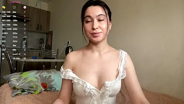 aureamaggi - AureaMaggi's free webcam - UK Sex Cams