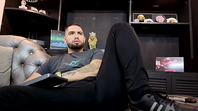 matteosantos - Matteosantos's free webcam - UK Sex Cams