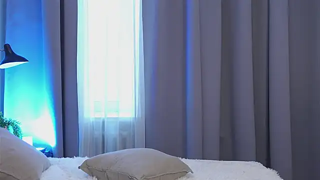 mia_pearl - Mia_Pearl's free webcam - UK Sex Cams