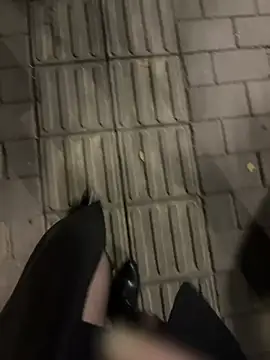 美女petoys在线直播