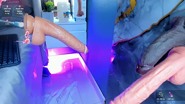 little_valentinaa - Little_valentinaa's free webcam - UK Sex Cams