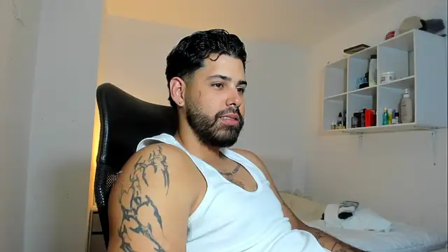 Justyn_Torres live sex cam