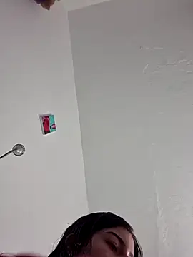 irisbound (F young) - show my tits😘😋