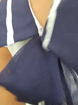 rumy_2005 (F teen) - 🚴 Ride a bike NAKED + Toy control x5mn