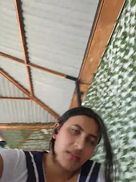 Webcam Model (Rumy_2005) is live