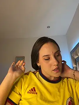 Webcam Model (_ISABELLA_HOT_) is live