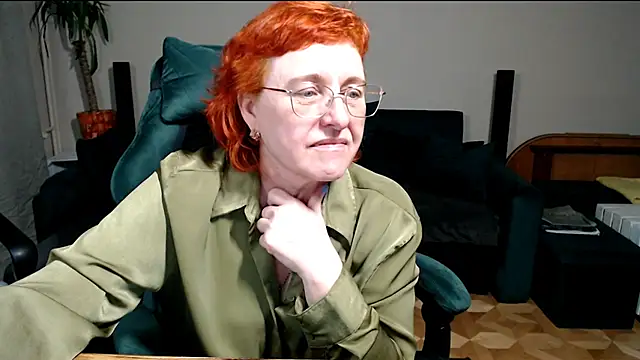 JoannaAndNeighbour live cam profile