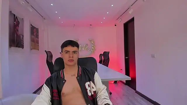 benitosaenz - BenitoSaenz's free webcam - UK Sex Cams