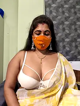 Webcam Model (Poly_bhabi) is live