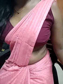 Webcam Model (Tamilmallu-duskygirl03) is live