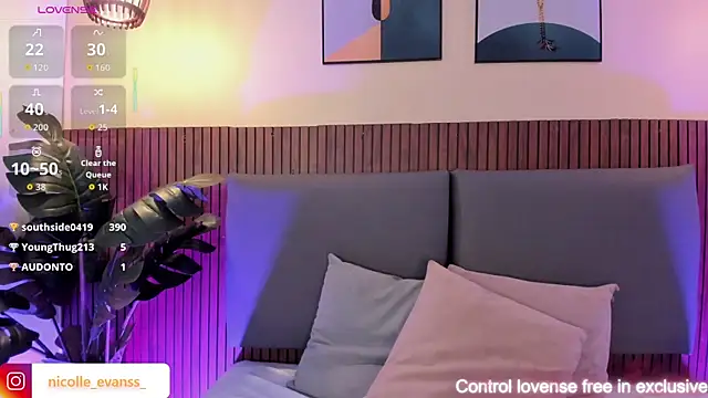 nicolleeevanss (F young) - Lick the dirt off my fingers & slap face