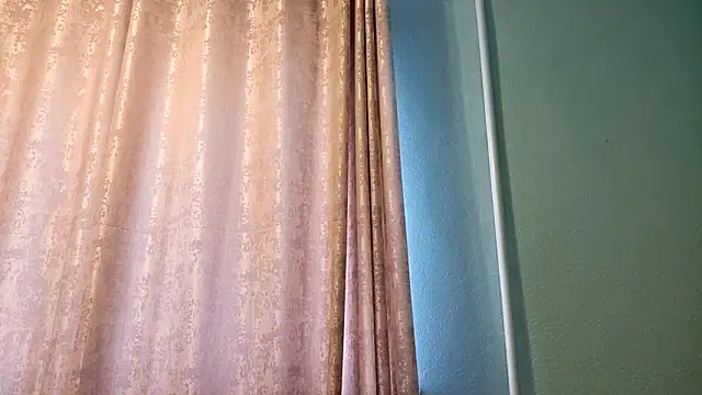 lunarianicole (F young) - flash tits