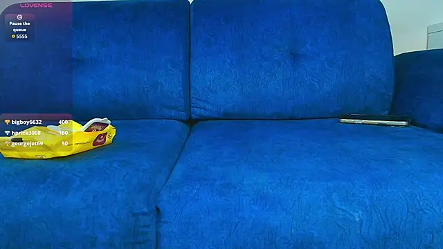 wal_jones (M twink) - Public Cum show