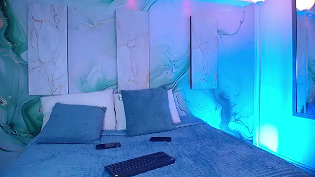 david_banks_ (G twink) - vibrations in my ass 🍑🍑