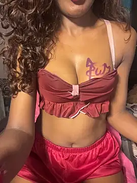 Webcam Model (Indian-Squirt) is live