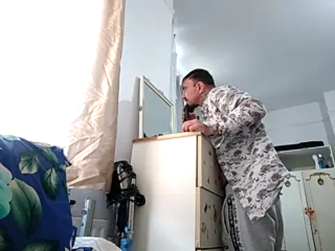 clonickaaba - ClonicKaaba's free webcam - UK Sex Cams