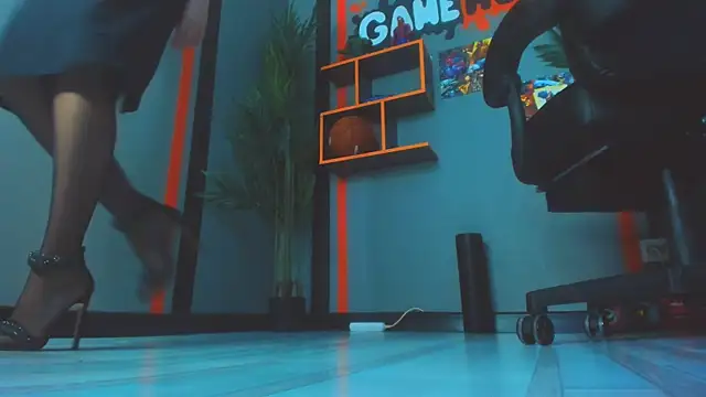 anamills - AnaMills's free webcam - UK Sex Cams