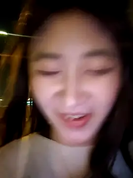 美女Aoo520520在线直播