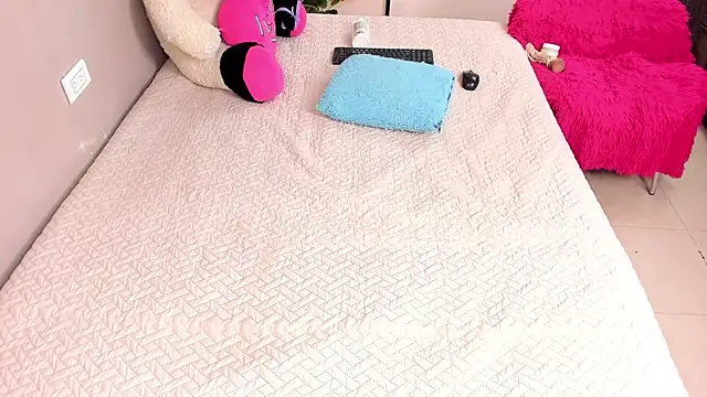 PechBri live sex cam