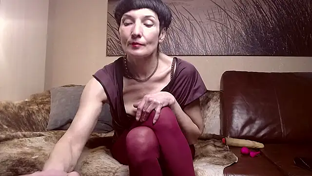 elizabethlong - ElizabethLong's free webcam - UK Sex Cams