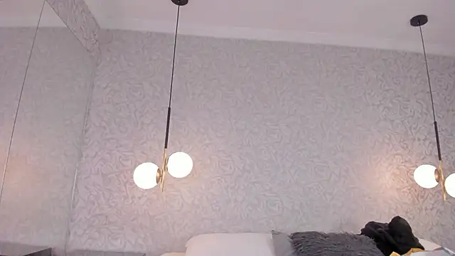 jazlin_angels1 - Jazlin_angels1's free webcam - UK Sex Cams