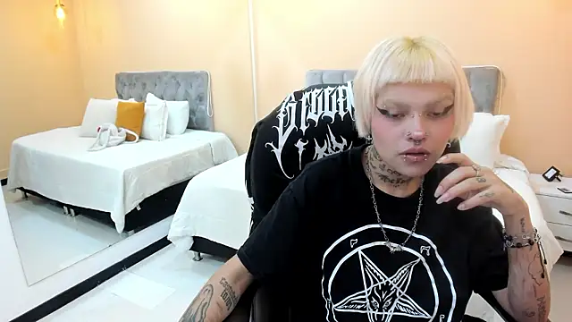 bela_craxkerr - Bela_Craxkerr's free webcam - UK Sex Cams