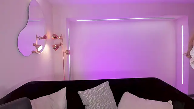 stacywoods - StacyWoods's free webcam - UK Sex Cams