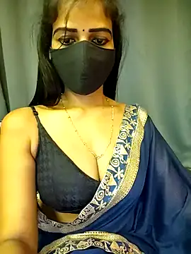 misss-julli (F young) - Pusssy oiling