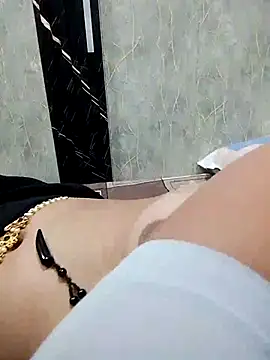 student_girl00 (F young) - Follow in Instagram