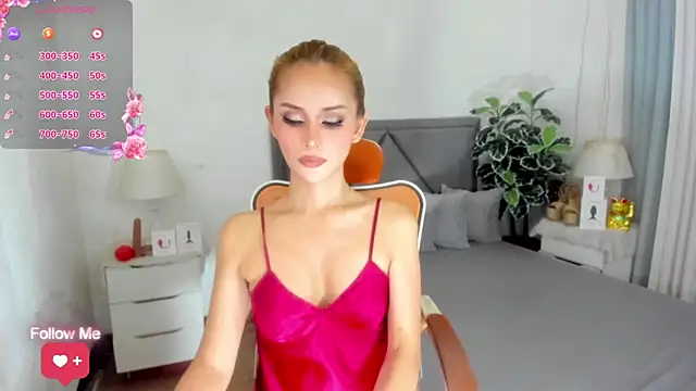 Live trans cam of Queen_Cattleya69 from  | Join my show!