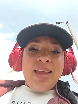 mariana-94 - Mariana-94's free webcam - UK Sex Cams