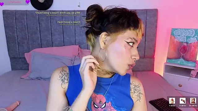 luna_blooms - Luna_Blooms's free webcam - UK Sex Cams