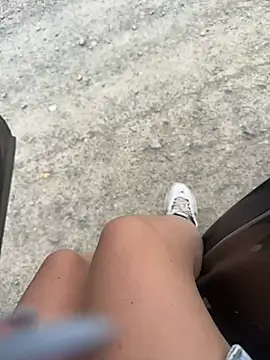 justmilaa live cam profile