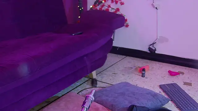 Daliana_Gounbolt webcam