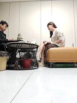 美女Aoo520520在线直播