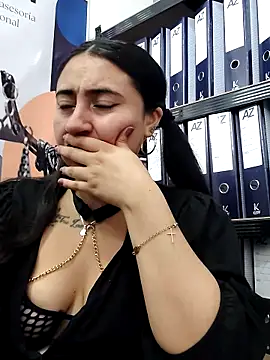 _Sarah-Office1 Live Webcam on Stripchat