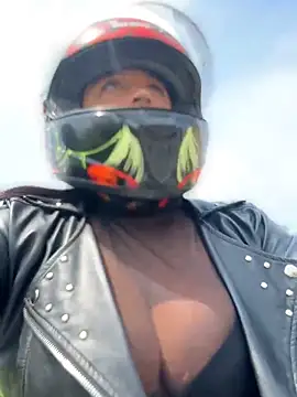 -mia1 (Ask my age) - Take off your BRA 🔥 🍑TICKET