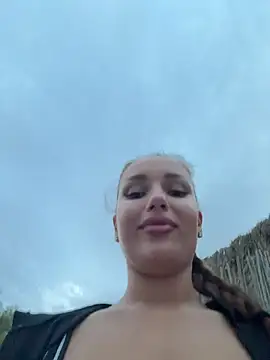 Syka0001 live sex cam