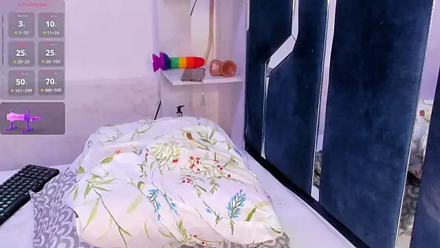 VeronicaRyan Live Webcam on Stripchat