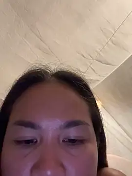 Ponthip live sex cam