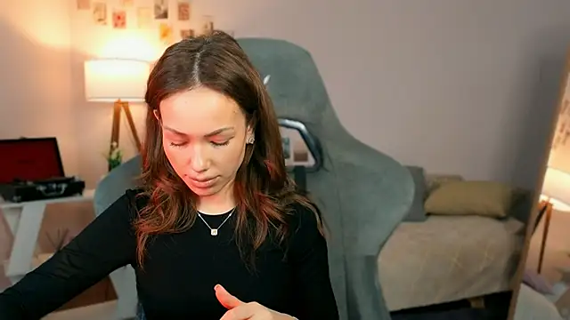 nexorine - Nexorine's free webcam - UK Sex Cams